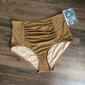 Size Medium Kortni Jeane Ruched Bottoms in Brown